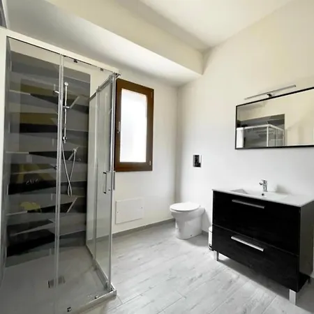 Felice Con Piscina Privata *