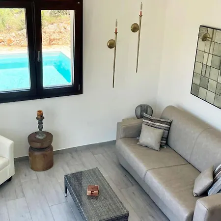 Felice Con Piscina Privata Villa *